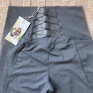BRAND NEW! Bloom Super High Rise Lace Up Legging